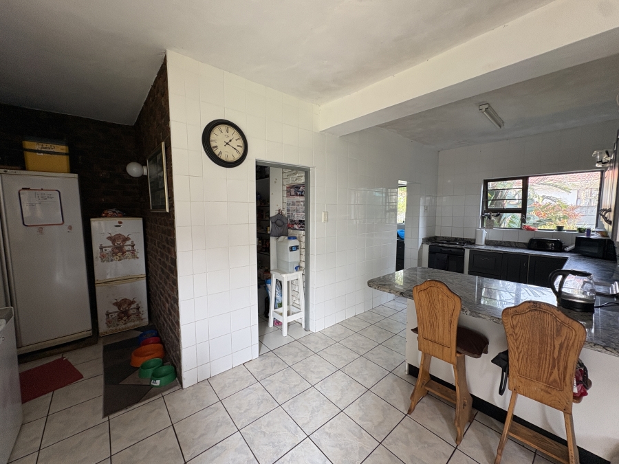 4 Bedroom Property for Sale in Beacon Bay Eastern Cape